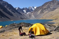 Heute haben Ines und ich einen exklusiven, etwas erhhten Sonderzeltplatz.